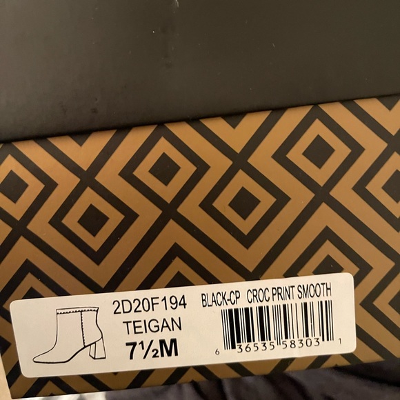 Charles David black croc boots - Picture 3 of 5